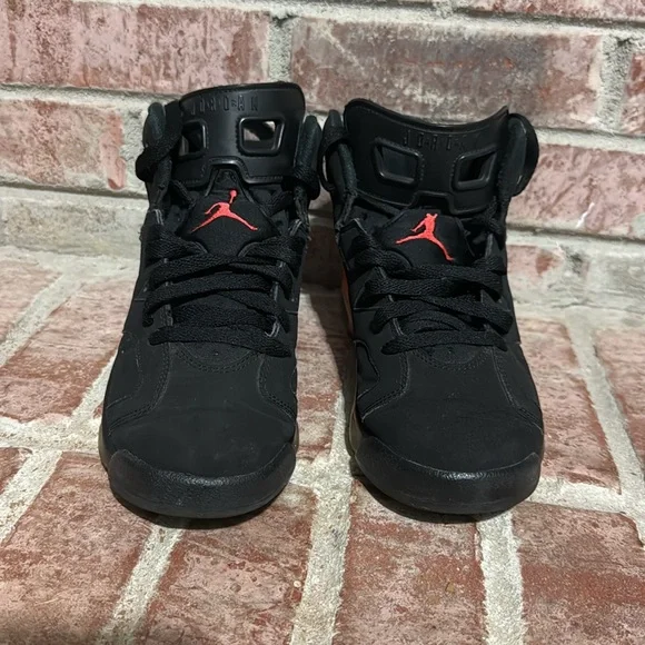 Kids Jordan 6 retro “infrared” size 5.5y - Picture 9 of 11